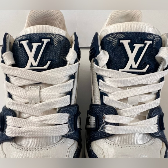 Louis Vuitton LV Trainers - Picture 9 of 11